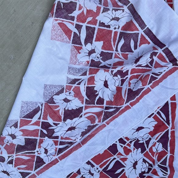 Vintage Tablecloth Tropical Flowers Purple Pink Farmhouse Square - Picture 8 of 8